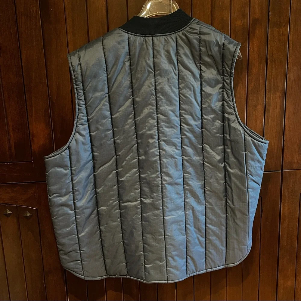 Vest - Picture 2 of 6